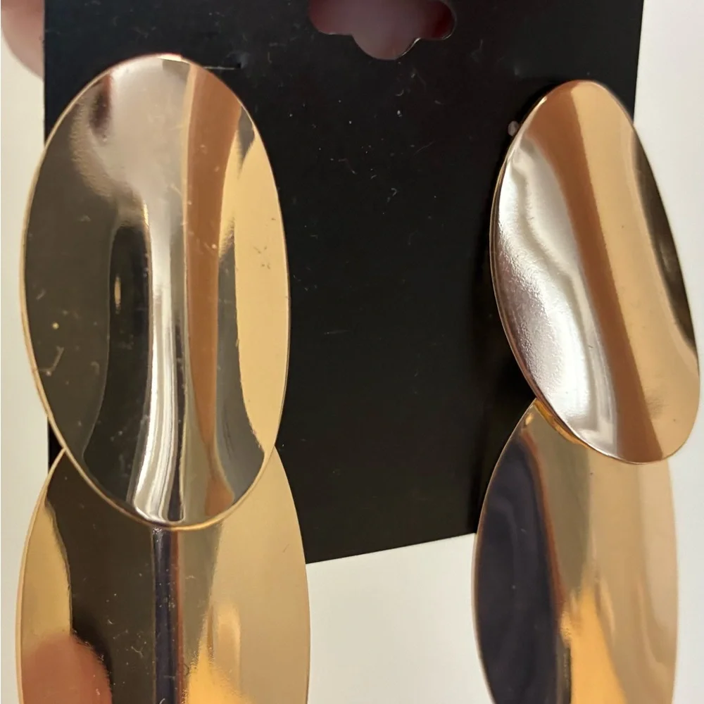 NWT 🌟 INC International Concepts Gold Oval Earrings - Picture 2 of 4